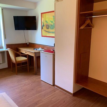 Gaestehaus An Der Rheinbruecke Altlussheim Εξωτερικό φωτογραφία